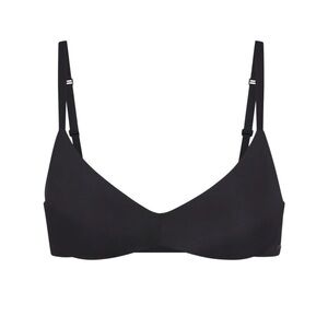 SKIMS WIRELESS BRA